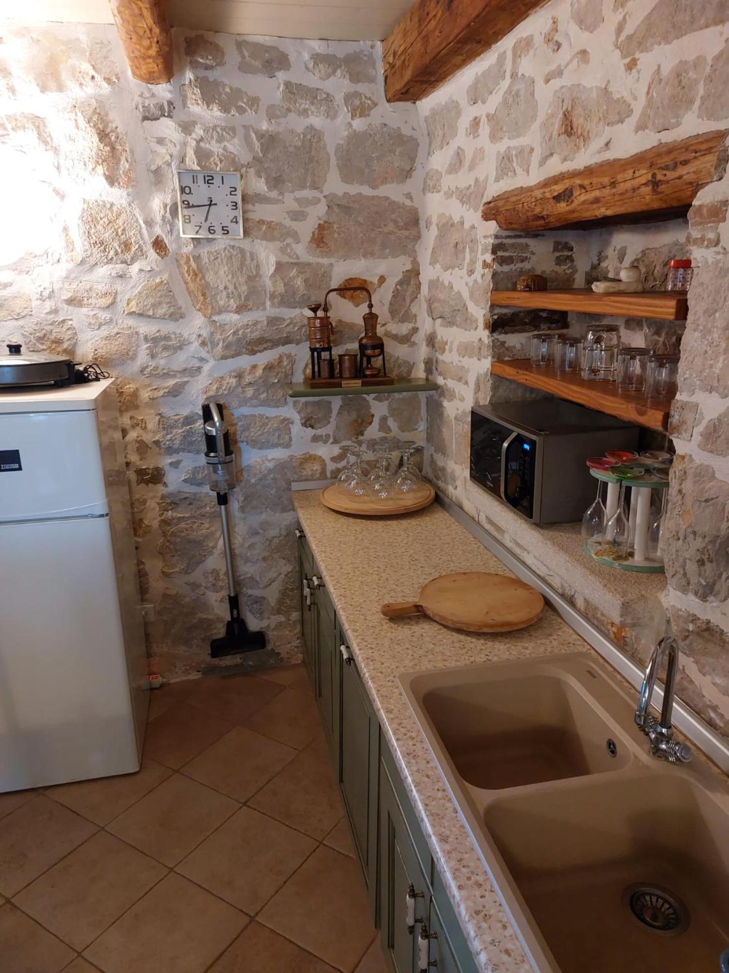 Villa Antonci-18, Pool, 3 Houses, Jacuzzi, Private Territory Antonci (Porec) Exterior foto